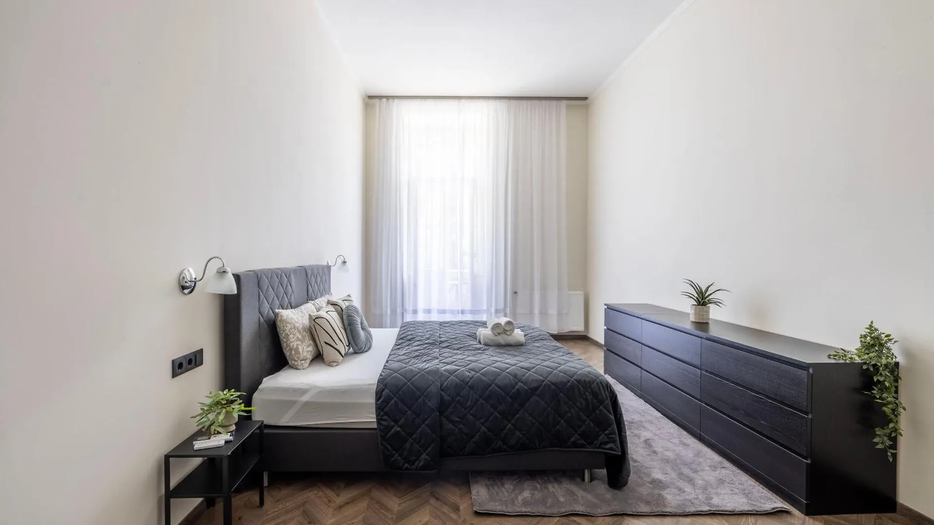 Exclusive & Grand Astoria Residence In The Heart Of Budapeszt Apartament